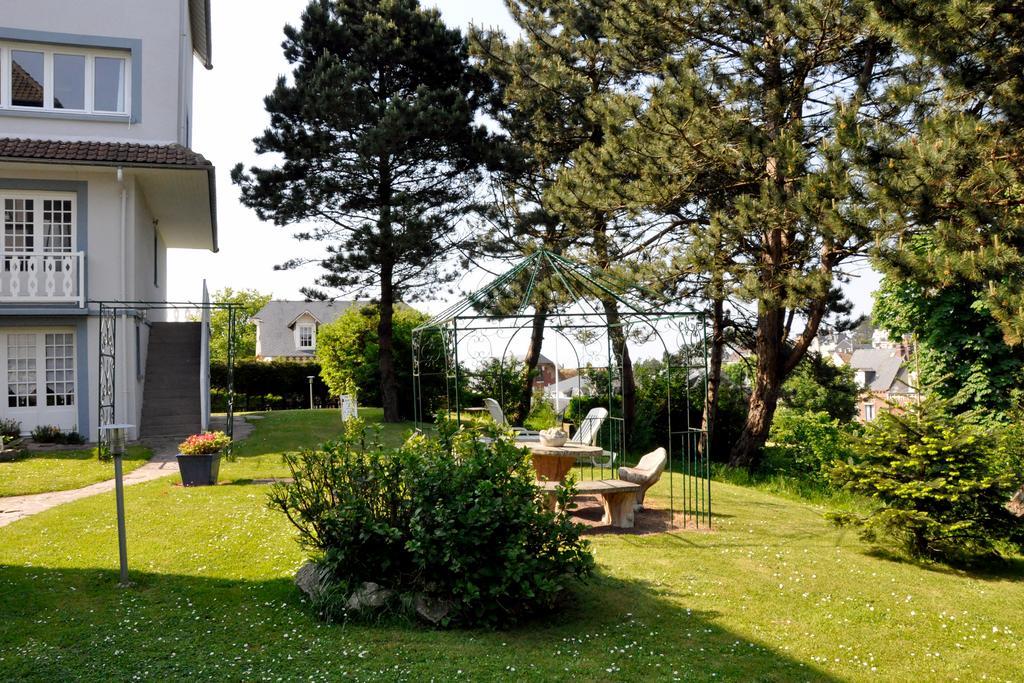 Hostellerie Et Spa De La Vieille Ferme Criel-sur-Mer Kültér fotó